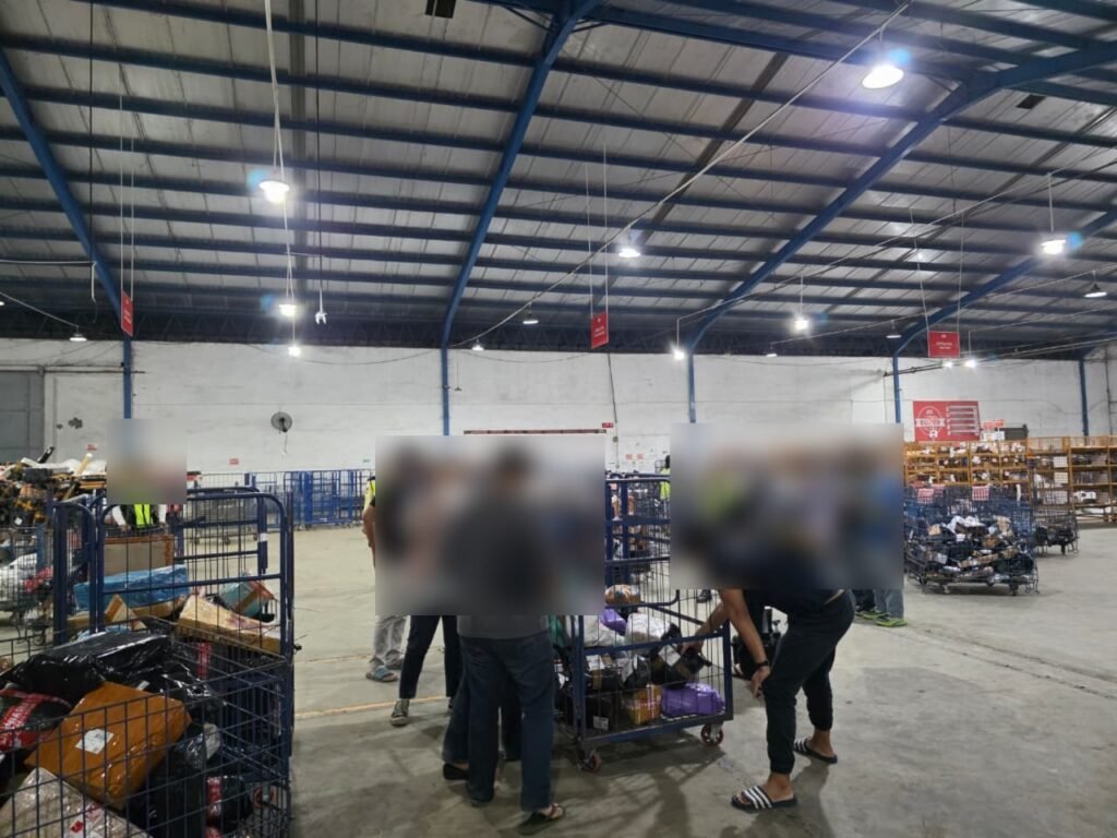 Patroli Sigap Bea Cukai Malang Gagalkan Pengiriman 1,2 Juta Batang Rokok Ilegal - Teropong Rakyat