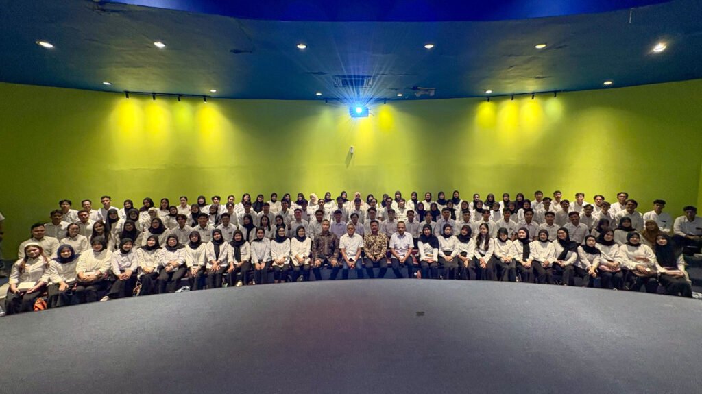 Portal Berita Indonesia dan Dunia Terkini Hari Ini, Update Harian Terbaru, Terlengkap, Tajam, Aktual dan Berimbang. Ancol Berpartisipasi dalam Program MagangHub Kemnaker Menerima 131 Peserta Magang untuk Periode November 2025 – Mei 2026 - Teropong Rakyat