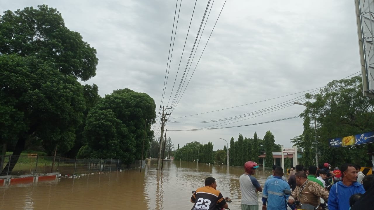 Aceh Tetapkan Status Tanggap Darurat Banjir, Mualem: Keselamatan Warga Prioritas - Teropong Rakyat