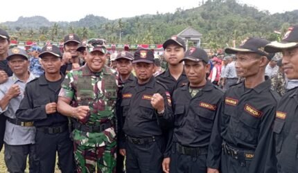 Senkom Kabupaten Malang Turut Sukseskan Penutupan TMMD ke-126 di Lebakharjo - Teropong Rakyat