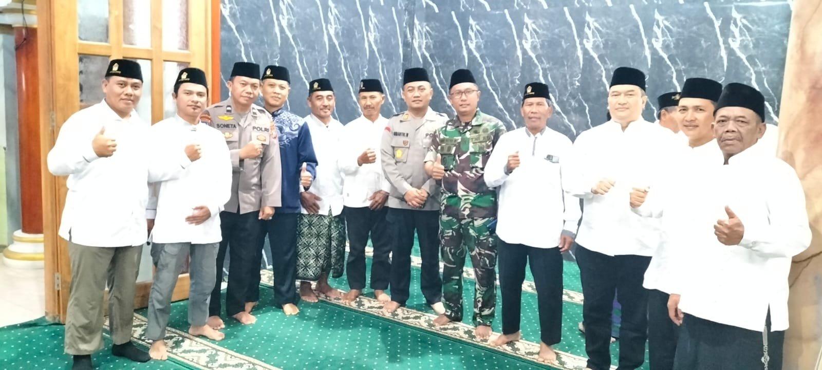 Bupati Malang Ajak Warga Desa Bocek Perkuat Kegotongroyongan Lewat Safari Subuh Keliling Putaran ke-133