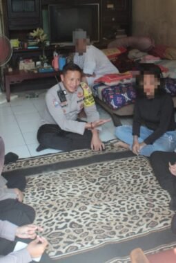 Tindak Lanjut Laporan KDRT, Polwan Jaga Jakarta Lakukan Sambang dan Pendampingan