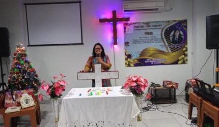 Perayaan Natal PUKRN Hidup Berdampak Melalui Kebiasaan Baik, Wujud Cerminan Firman Allah - Teropong Rakyat