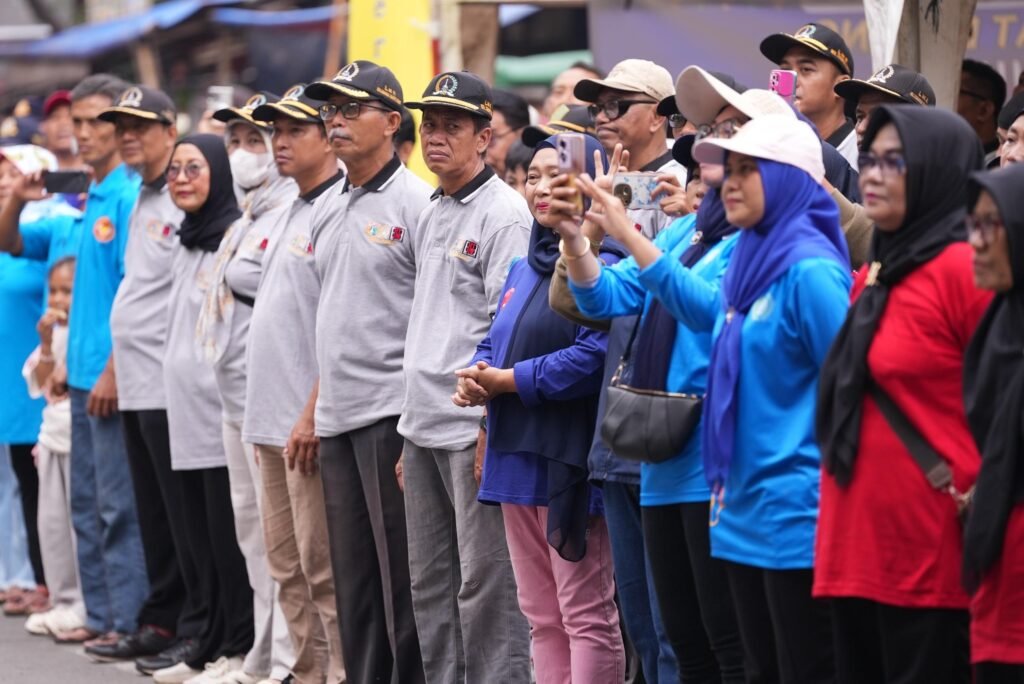 Kerja Bakti Massal Digelar di Seluruh Jakarta Utara, Wali Kota Ajak Warga Perkuat Kepedulian Lingkungan - Teropong Rakyat