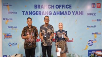 BRI KC Tangerang Ahmad Yani Berikan Apresiasi kepada Pekerja Berprestasi yang Berhasil Melampaui Target Kinerja