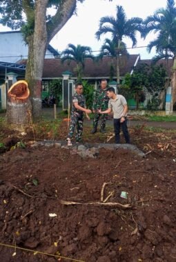 Dandim 0818 Tinjau Lokasi Pembangunan KDKMP di Desa Rejosari, Pastikan Pengerjaan Sesuai Perencanaan