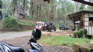 Portal Berita Indonesia dan Dunia Terkini Hari Ini, Update Harian Terbaru, Terlengkap, Tajam, Aktual dan Berimbang. Lereng Gunung Kawi X TRI Adventure, Bupati Malang Dorong Sport Tourism Terpadu dan Pemberdayaan Desa - Teropong Rakyat