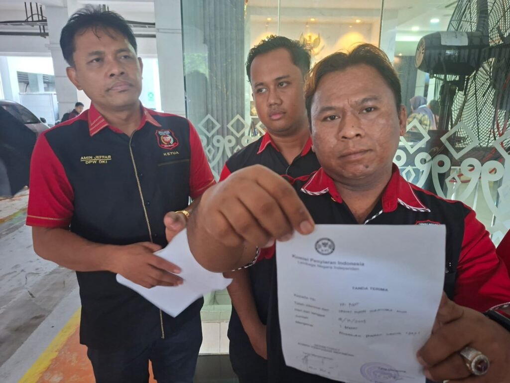 Portal Berita Indonesia dan Dunia Terkini Hari Ini, Update Harian Terbaru, Terlengkap, Tajam, Aktual dan Berimbang. Soroti Ajang Pencarian Bakat Dinilai Adu Modal, Madas Nusantara Muda Sambangi KPI - Teropong Rakyat