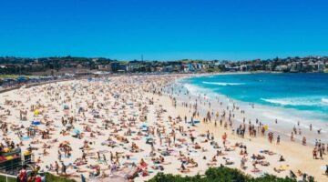 Pantai Bondi, Ikon Australia yang Menjadi Pusat Kehidupan dan Magnet Wisata Dunia