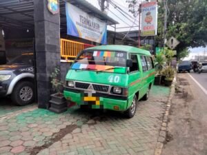 Sopir Angkutan Umum Tak Sadarkan Diri di Jalan Raya Pakisaji, Dinyatakan Meninggal Dunia - Teropong Rakyat