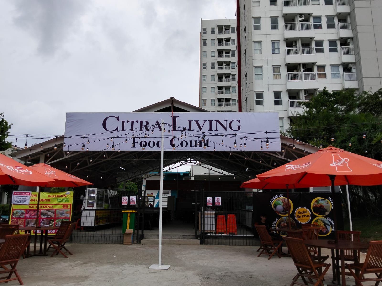 Lapar Tapi Males Ribet? Foodcourt Citra Living Jadi Jawabannya
