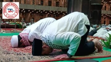Saat Pesta Kembang Api Sunyi, Masjid Istiqlal Menyambut 2026 dengan Sujud Syukur