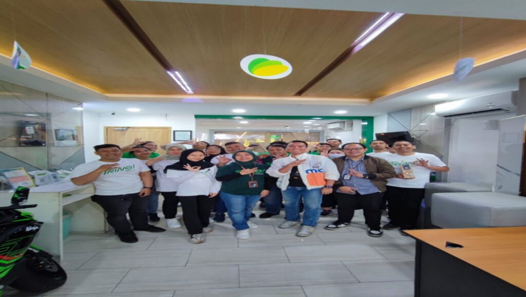 Portal Berita Indonesia dan Dunia Terkini Hari Ini, Update Harian Terbaru, Terlengkap, Tajam, Aktual dan Berimbang. Perkuat Literasi dan Sinergi Layanan Keuangan, BRI KC Jakarta Jelambar Sosialisasikan Produk BRI dan BRILife di Pegadaian Grogol - Teropong Rakyat