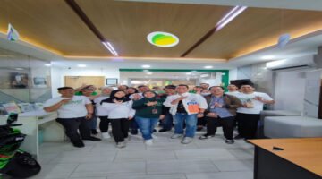 Perkuat Literasi dan Sinergi Layanan Keuangan, BRI KC Jakarta Jelambar Sosialisasikan Produk BRI dan BRILife di Pegadaian Grogol