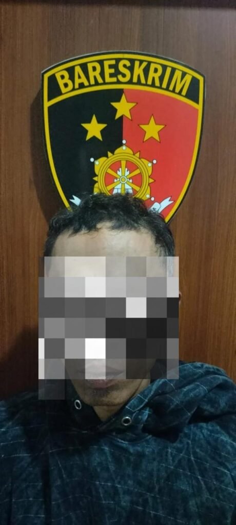 Polres Batu Ringkus Pelaku Curas Spesialis Jambret Emas Dengan Korban Emak-emak di Wilayah Batu - Teropong Rakyat