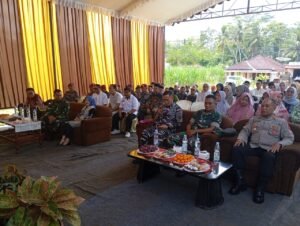 Portal Berita Indonesia dan Dunia Terkini Hari Ini, Update Harian Terbaru, Terlengkap, Tajam, Aktual dan Berimbang. SPPG Putukrejo Resmi Beroperasi, Perkuat Program Makan Bergizi Gratis di Kabupaten Malang - Teropong Rakyat