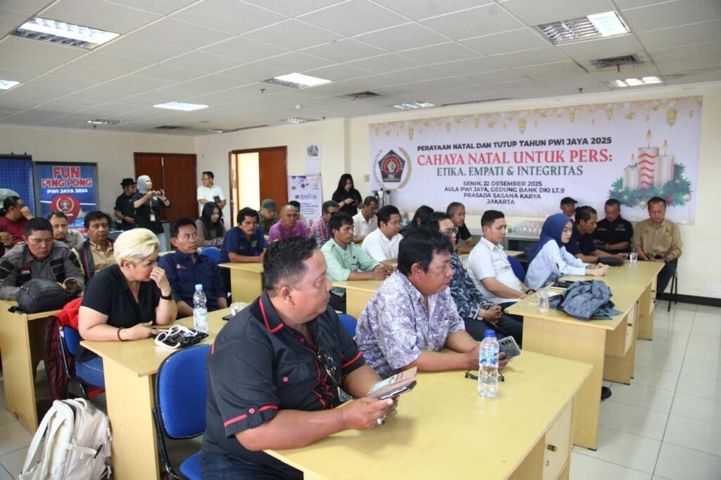 Portal Berita Indonesia dan Dunia Terkini Hari Ini, Update Harian Terbaru, Terlengkap, Tajam, Aktual dan Berimbang. PWI Jaya Perketat Keanggotaan, UKW Jadi Syarat Utama - Teropong Rakyat
