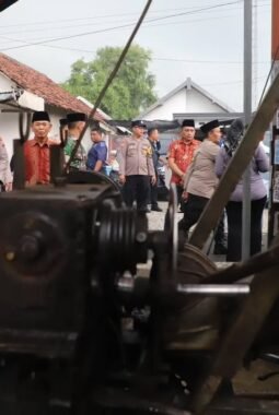 Polres Kediri Bangun Sumur Bor Bantu Kebutuhan Air Bersih Warga Desa Belor