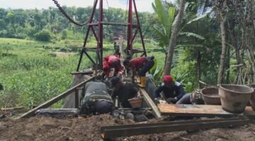 Kodim 0818 Malang-Batu: Menembus Hujan Dan Lumpur Demi Jembatan Gantung Garuda Desa Ternyang