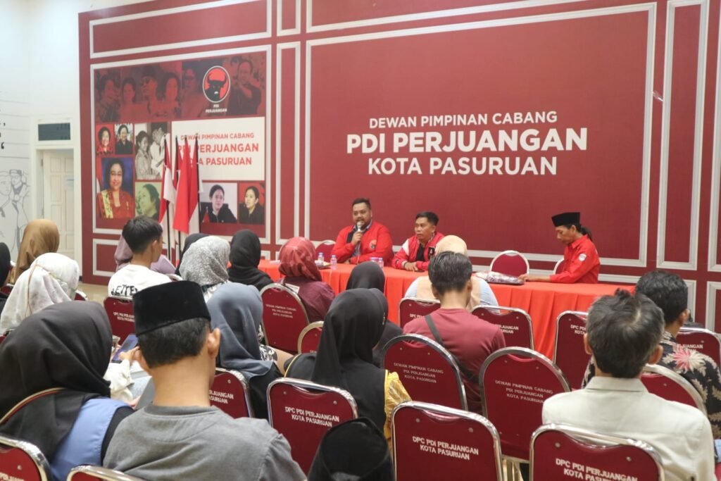 PDIP Kota Pasuruan Terus Berkomitmen Perjuangkan Beasiswa PIP Untuk Anak Kurang Mampu - Teropong Rakyat