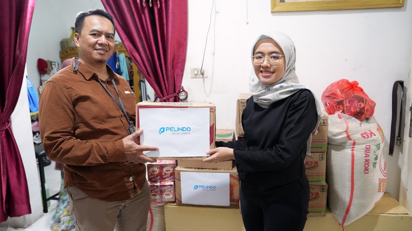 PT Pelindo Solusi Logistik Cepat Tanggap Salurkan Bantuan Kepada Warga Terdampak Banjir Jakarta Utara