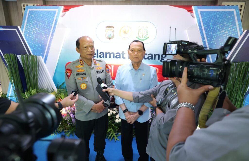 Kapolda Jatim Tegaskan Komitmen Dukung Reformasi Polri - Teropong Rakyat