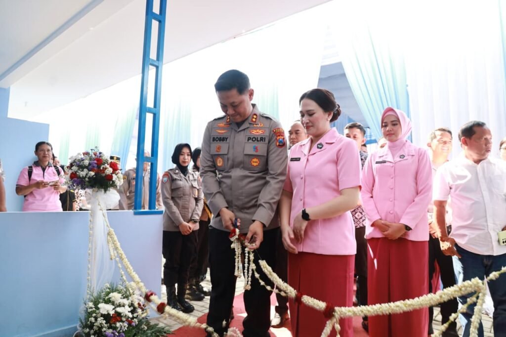 Kapolres Jember Resmikan SPPG di Mayang Dukung Program MBG - Teropong Rakyat