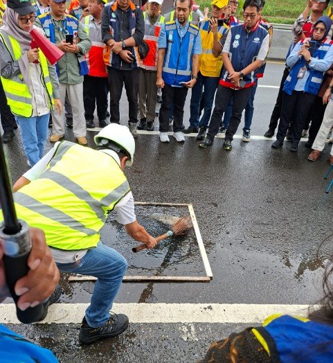 Portal Berita Indonesia dan Dunia Terkini Hari Ini, Update Harian Terbaru, Terlengkap, Tajam, Aktual dan Berimbang. Bertemu di FGD: Pemerintah dan BUJT Sinyalir Perkuatan Pemenuhan Standar Pelayanan Jalan Tol - Teropong Rakyat