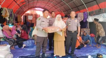 Polres Pamekasan Beri Bantuan Obat dan Layanan Kesehatan Untuk Warga Terdampak Longsor di Pasean