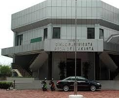 Sistem Amburadul? Pengusaha Bar Ungkap Sulitnya Urus Sertifikasi di Disparekraf