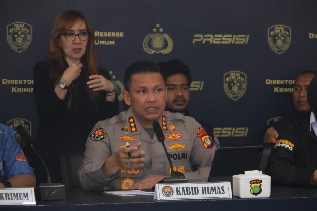 Portal Berita Indonesia dan Dunia Terkini Hari Ini, Update Harian Terbaru, Terlengkap, Tajam, Aktual dan Berimbang. Polisi Bongkar Jaringan Perdagangan Anak di Jakbar, 4 Balita Diselamatkan - Teropong Rakyat