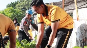 Polda Jatim Gelar Kerja Bakti Serentak Laksanakan Program Gerakan Indonesia Asri
