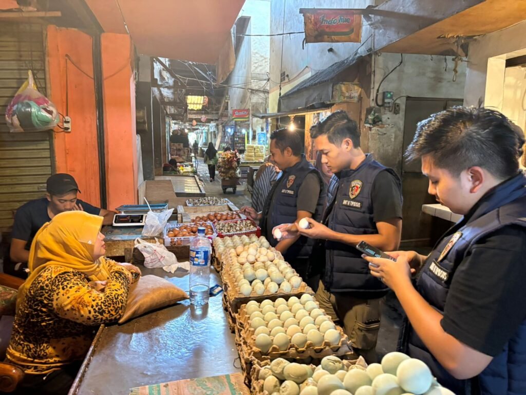 Satgas Pangan Polres Malang Turun ke Pasar, Pastikan Harga dan Ketersediaan Bapokting Aman Jelang Ramadan - Teropong Rakyat