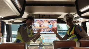 Polantas Menyapa, Polres Malang Putar Video Keselamatan di Bus untuk Tekan Pelanggaran