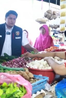 Satgas Pangan Polres Tanjungperak Pastikan Stok Bapokting Aman Jelang Ramadhan