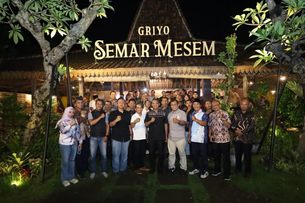 Portal Berita Indonesia dan Dunia Terkini Hari Ini, Update Harian Terbaru, Terlengkap, Tajam, Aktual dan Berimbang. Polres Tulungagung Gelar Piramida Peringati Hari Pers Nasional 2026 - Teropong Rakyat