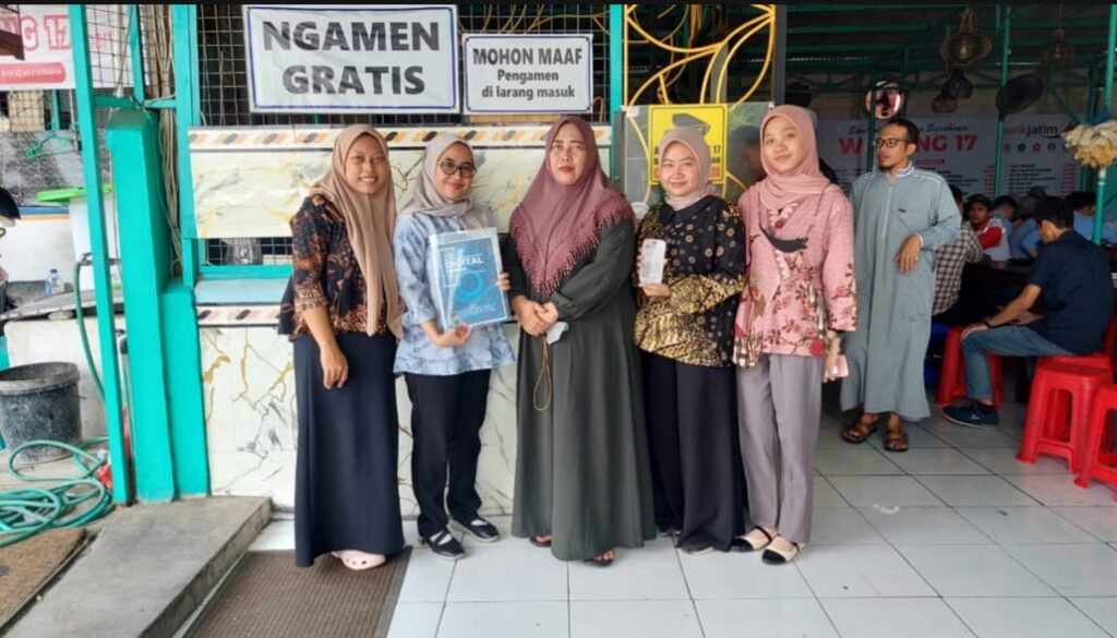 Portal Berita Indonesia dan Dunia Terkini Hari Ini, Update Harian Terbaru, Terlengkap, Tajam, Aktual dan Berimbang. Dari Warung Konvensional, ke Era Digital: Kisah Warung 17 Bertransformasi Lewat Media Sosial - Teropong Rakyat