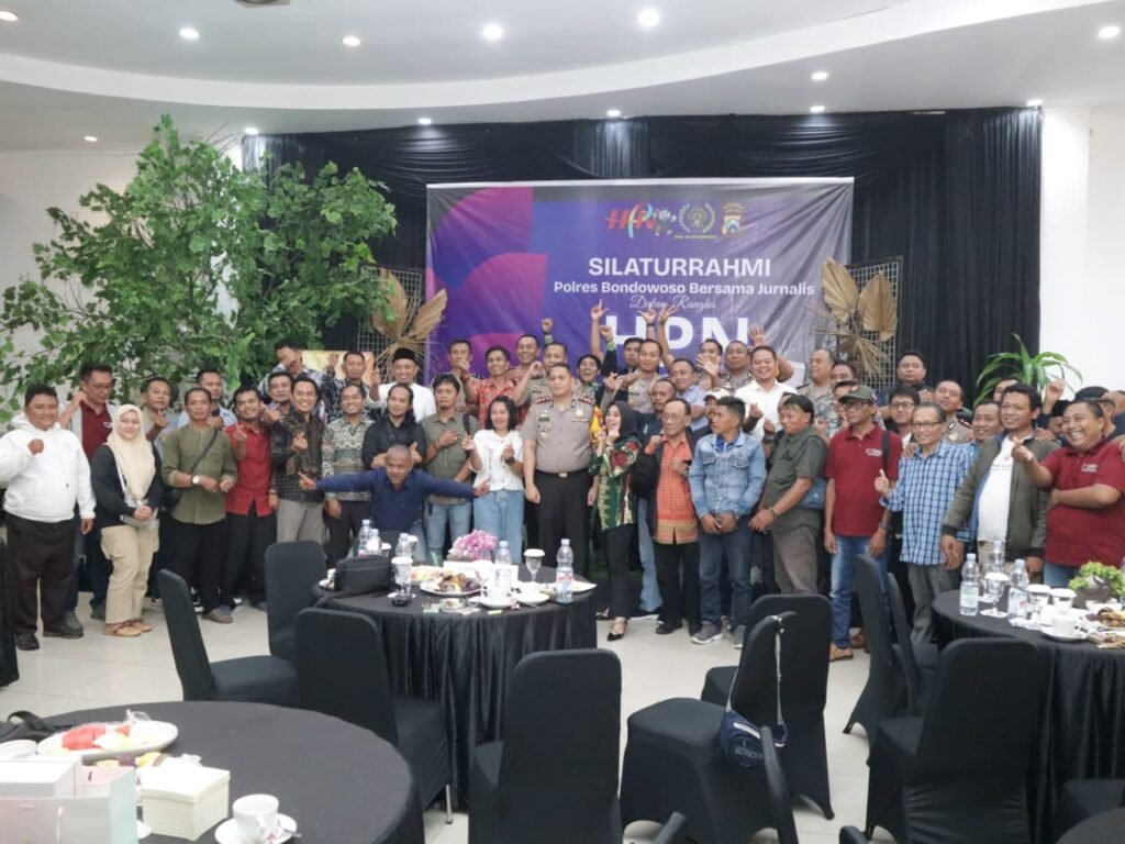 Portal Berita Indonesia dan Dunia Terkini Hari Ini, Update Harian Terbaru, Terlengkap, Tajam, Aktual dan Berimbang. Strategis, Kapolres Bondowoso Tuai Apresiasi Insan Media HPN 2026 Jadi Titik Temu Strategis - Teropong Rakyat