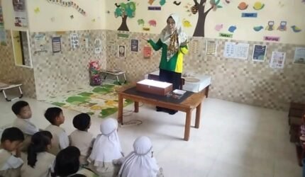 Program Cahaya Ceria di TK Negeri Pembina Kota Batu, Kenalkan Inovasi Belajar Geometri Lewat Eksplorasi Cahaya dan Sensorik - Teropong Rakyat