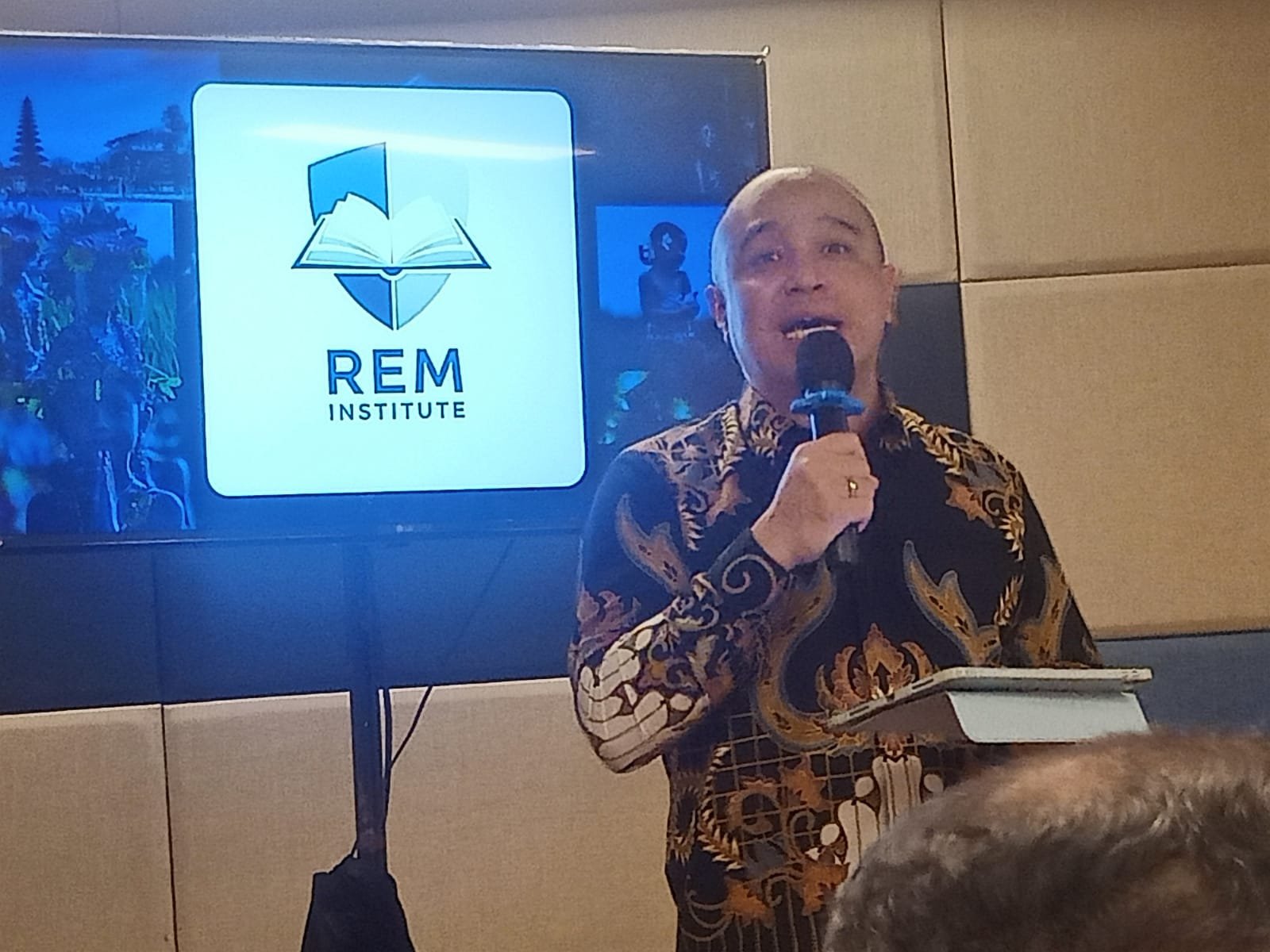 REM Institute Gelar Diskusi Pembaruan KUHP dan KUHAP bersama Wakil Menteri Hukum Prof. Dr. Eddy O. S. Hiariej