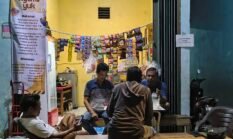 Heboh! “Nyemil Yukk” Jadi Kuliner Paling Murah di Sungai Bambu, Depan Pasar Poolll.