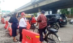 Marhaban Ya Ramadhan: Klub Logindo Gelar Aksi Berbagi Takjil di Sekitar Pelabuhan Tanjung Priok