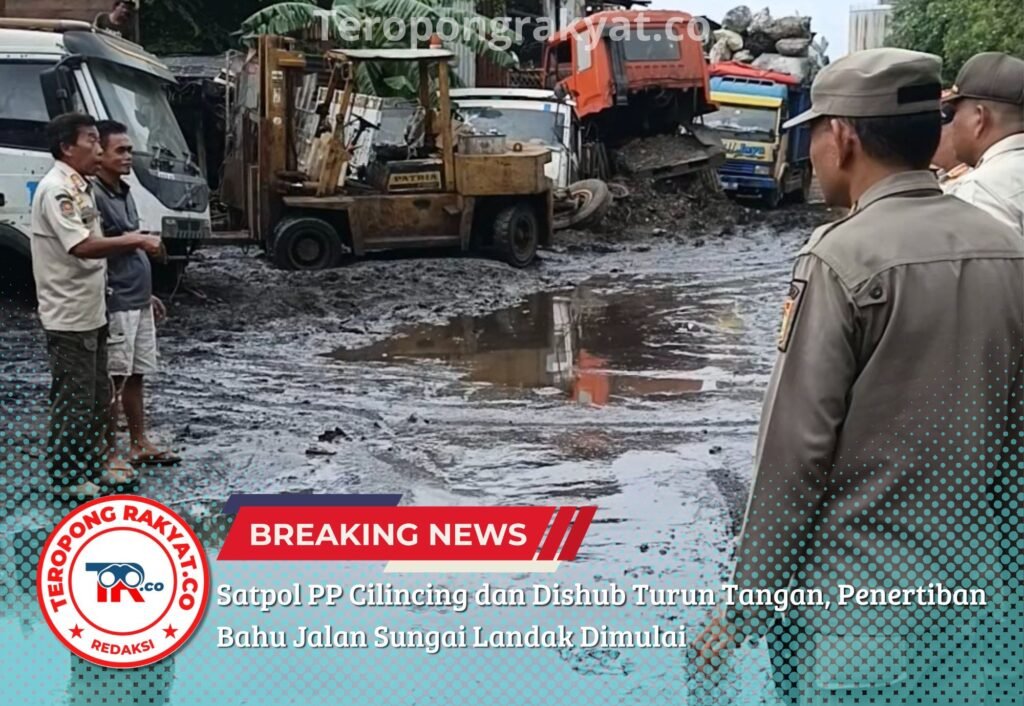 Portal Berita Indonesia dan Dunia Terkini Hari Ini, Update Harian Terbaru, Terlengkap, Tajam, Aktual dan Berimbang. Satpol PP Cilincing dan Dishub Turun Tangan, Penertiban Bahu Jalan Sungai Landak Dimulai - Teropong Rakyat