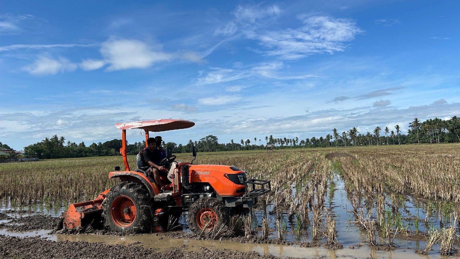 Kampung Nelayan Merah Putih: Menjangkar Kesejahteraan di Arus Ekonomi Biru