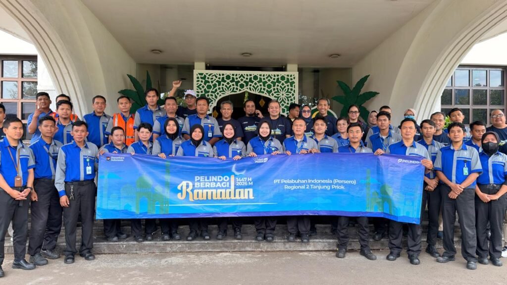Wujud Kepedulian di Bulan Suci: Pelindo Regional 2 Tanjung Priok Salurkan Bantuan Sembako bagi Ribuan Penerima - Teropong Rakyat