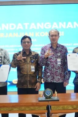 Perkuat Efisiensi Layanan dan Penerimaan Negara, Kemenhub Teken Dua Perjanjian Konsesi Pengusahaan WTDP di Muara Sabak dan Sangatta