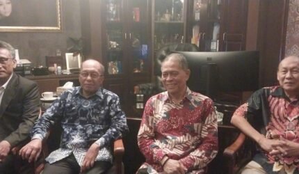 KERUNTUHAN PROFESI ADVOKAT: Kriminalisasi Advokat Hendra Sianipar - Teropong Rakyat