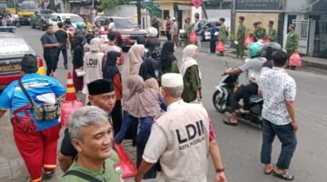 ASAD dan LDII Gandeng Senkom Serta Perguruan Silat Kota Pasuruan Berbagi Takjil