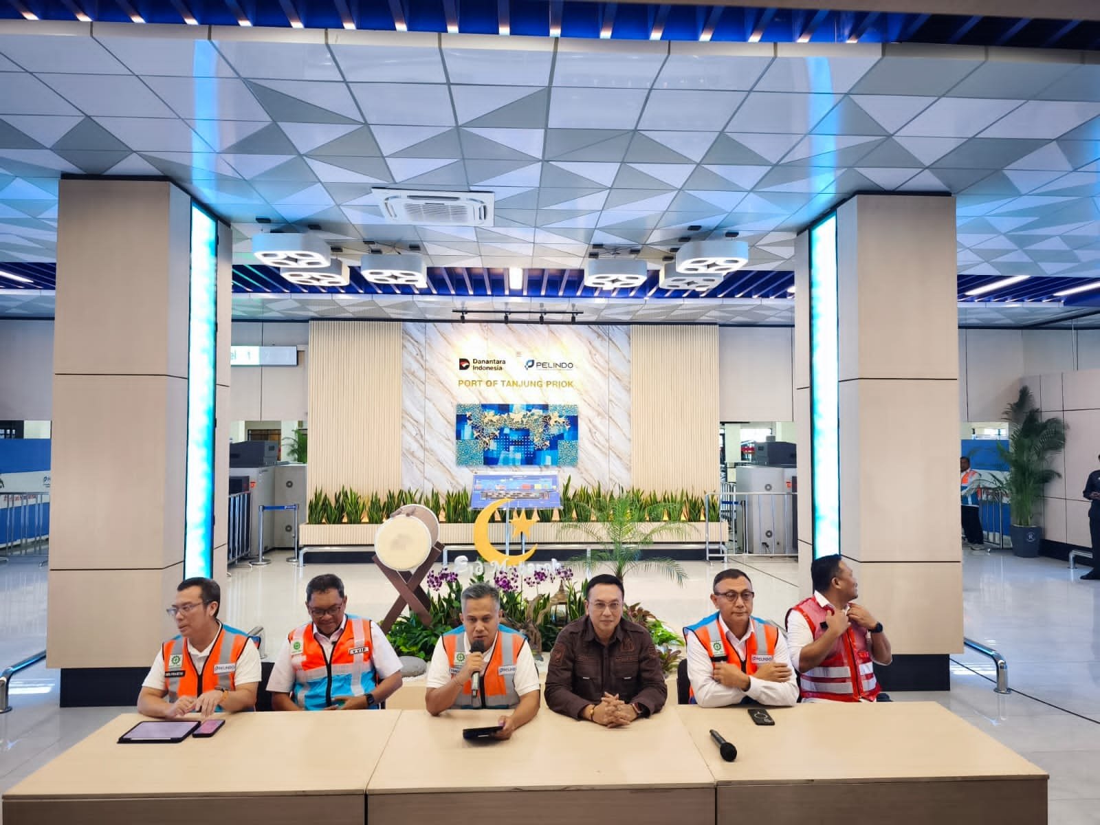 Pelayanan Terminal Peti Kemas Tanjung Priok Berjalan Normal Usai Penyesuaian Sistem Gate Pass