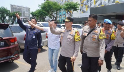 Kapolres Cirebon Kota Cek Langsung Fasilitas dan Aktivitas Pengunjung di Grage Mall - Teropong Rakyat